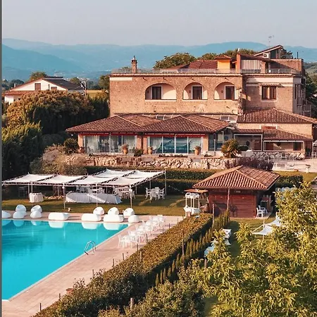 Tenute Del Gheppio Farm stay Dugenta